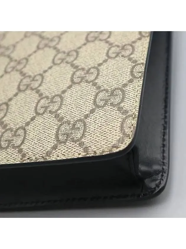 433665 clutch bag