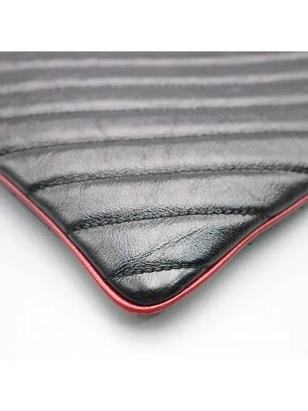 573814 clutch bag