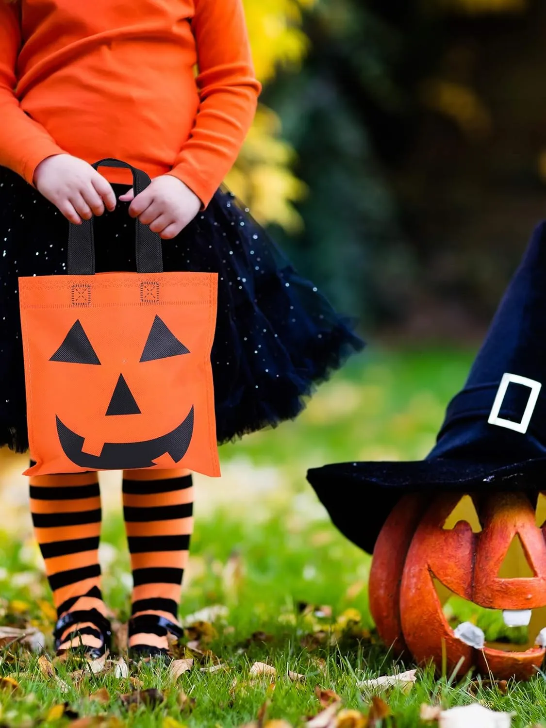 Boao 24 Pieces Halloween Lantern Pumpkin Tote Bags Non Woven Candy Bags for Halloween Party(7.9 x 7.9 Inch)
