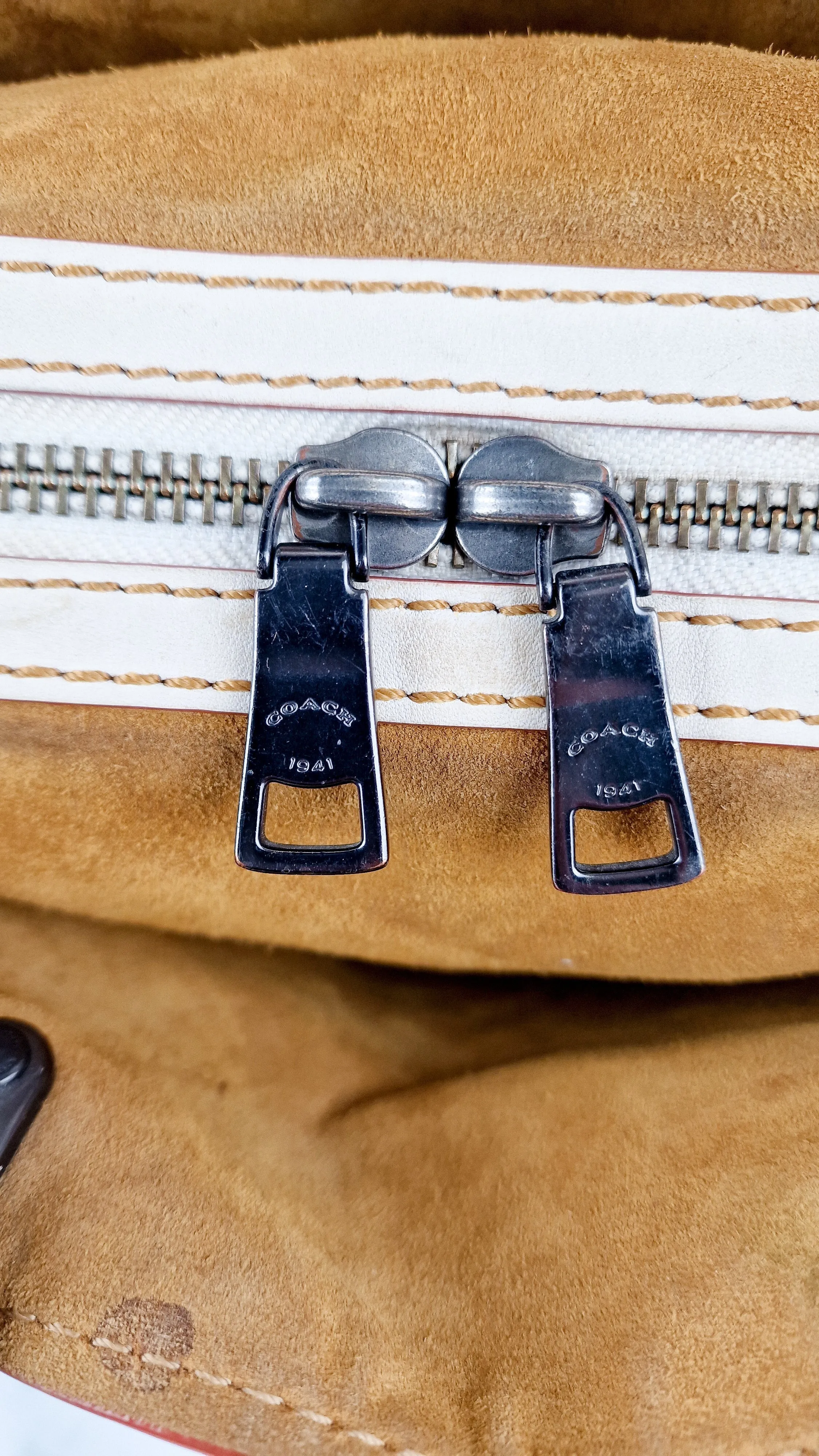 Coach 1941 Rogue 25 in Chalk White With Pyramid Prairie Rivets Pebble Leather Satchel - Coach 54551