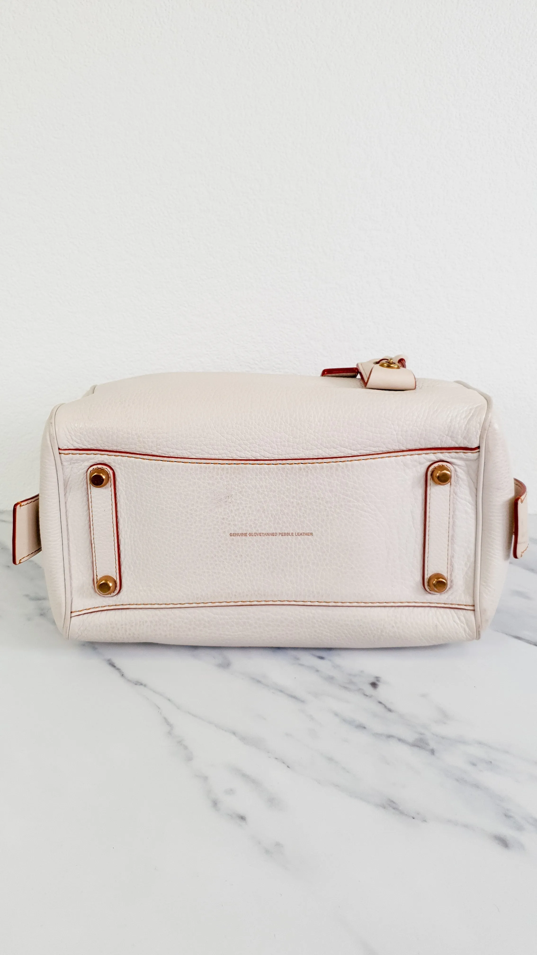 Coach 1941 Rogue Satchel 31 in Chalk with Honey Suede - Barrel Bag Coach 86857