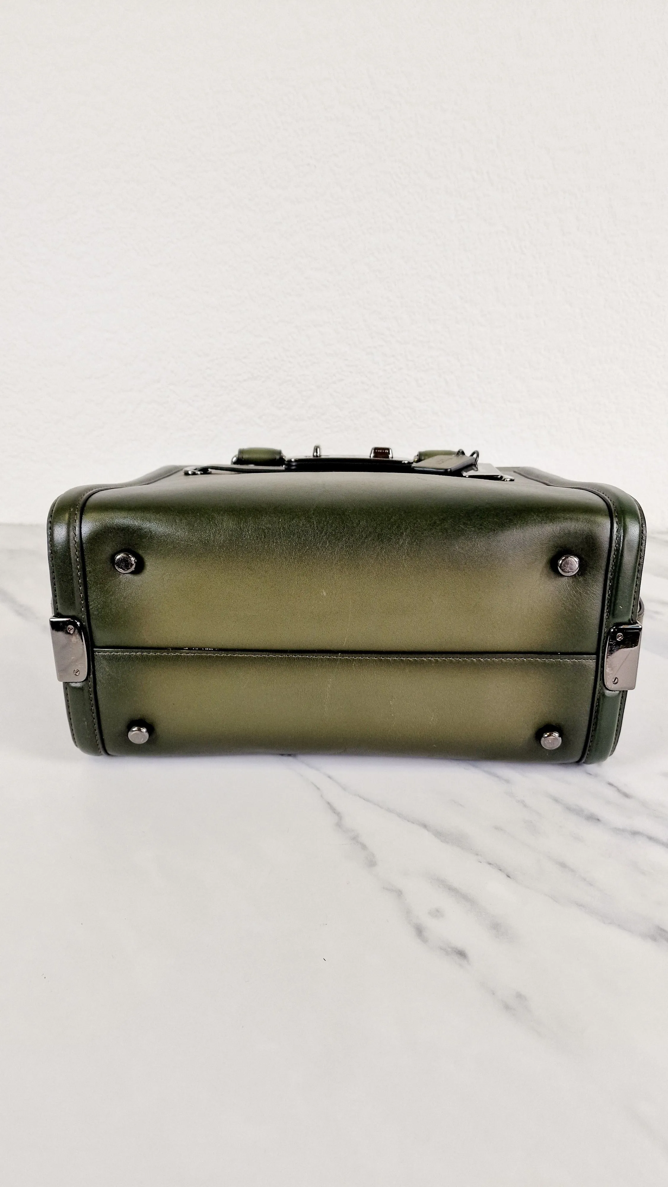 Coach Swagger 27 in Dark Green Burnished Leather - Handbag Shoulder Bag - Coach 38372