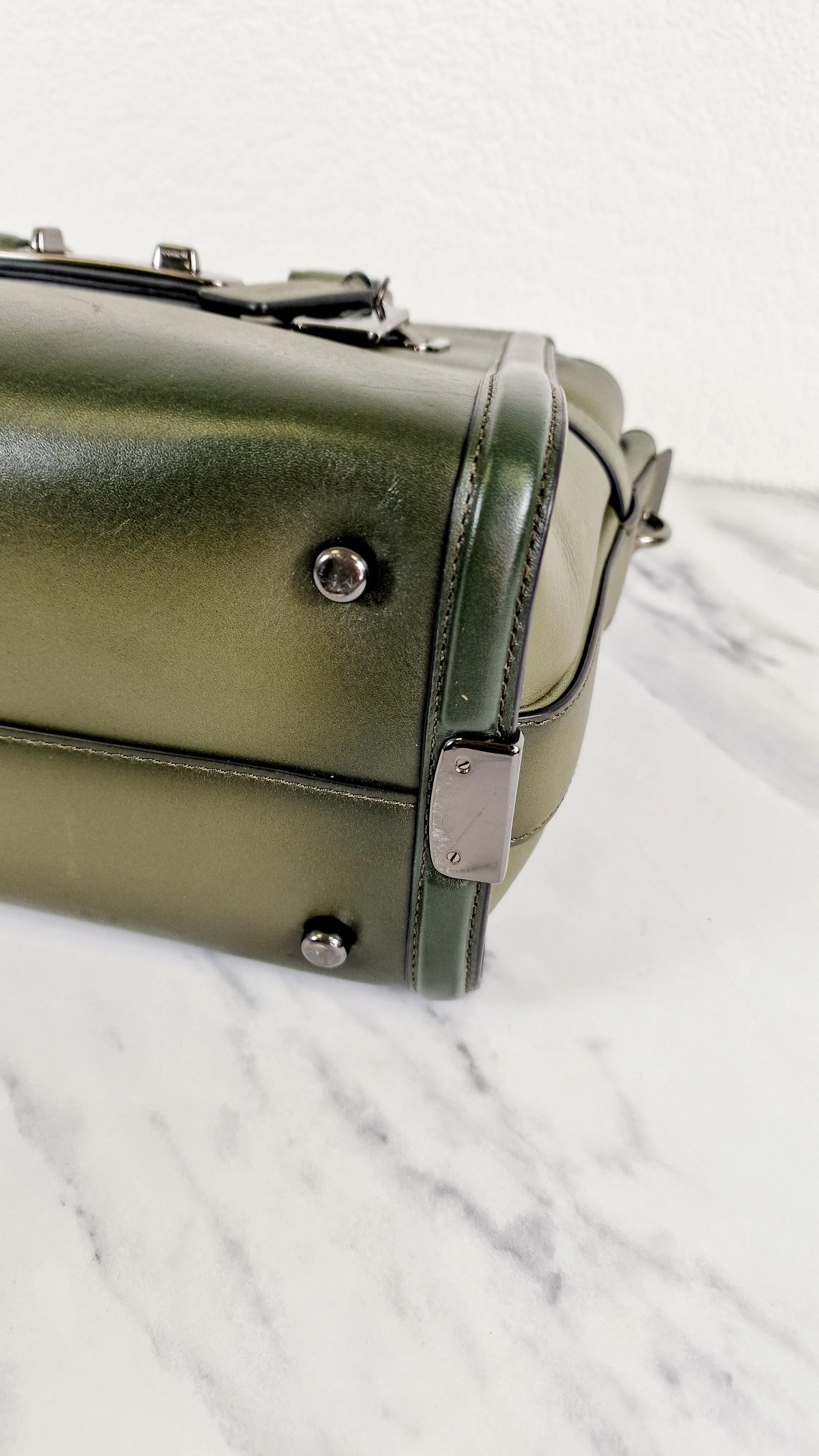 Coach Swagger 27 in Dark Green Burnished Leather - Handbag Shoulder Bag - Coach 38372