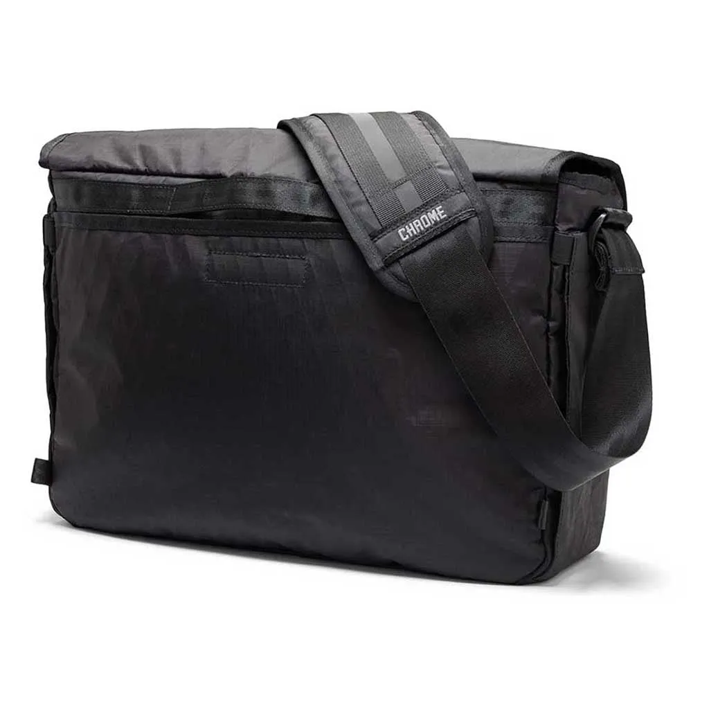 Midtown 20L Messenger