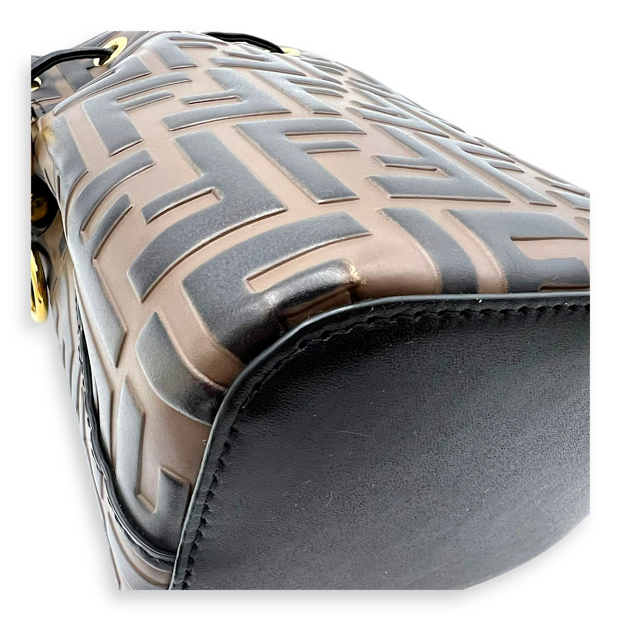 Mon Tresor Bucket Bag Brown in Calfskin, Gold hardware
