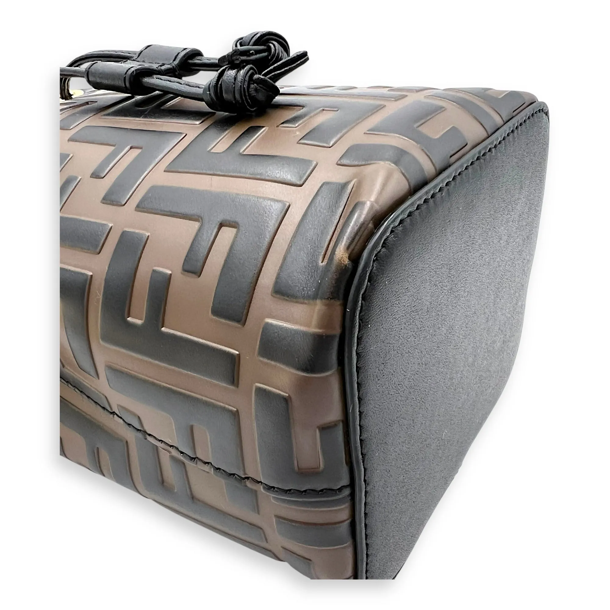Mon Tresor Bucket Bag Brown in Calfskin, Gold hardware
