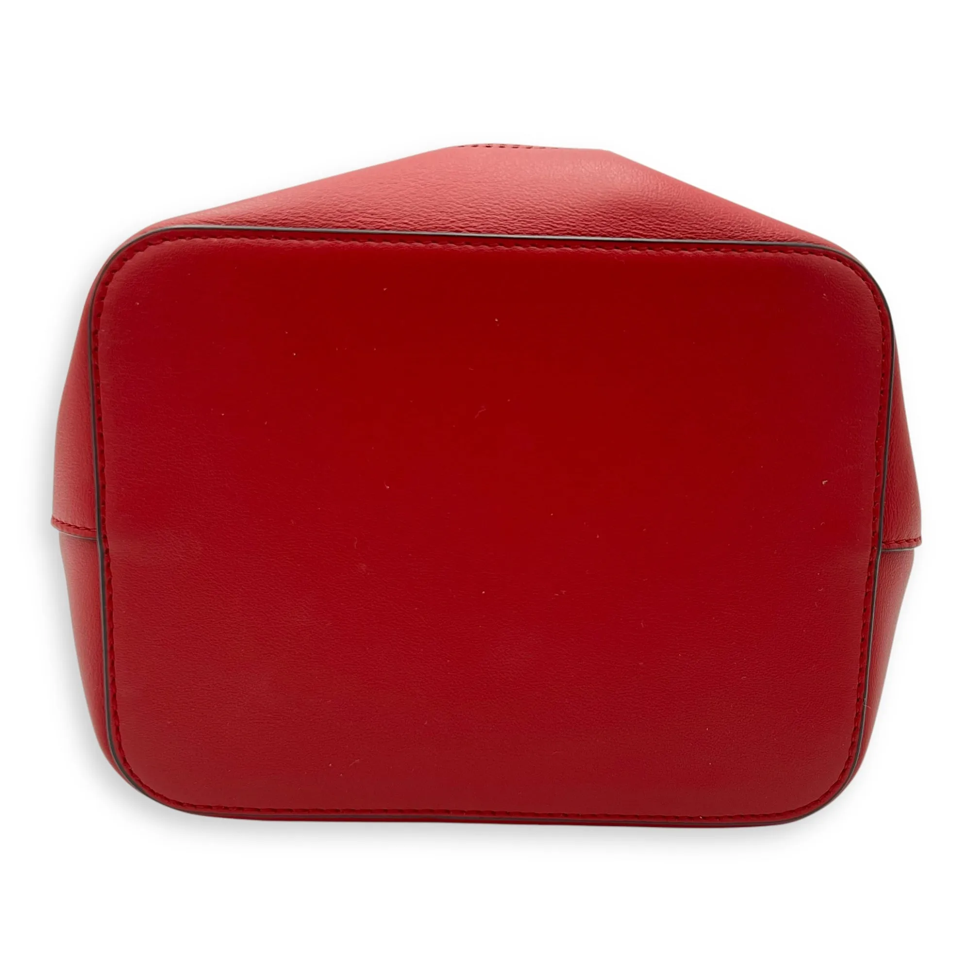 Mon Tresor Bucket Bag Red in Calfskin, Gold hardware