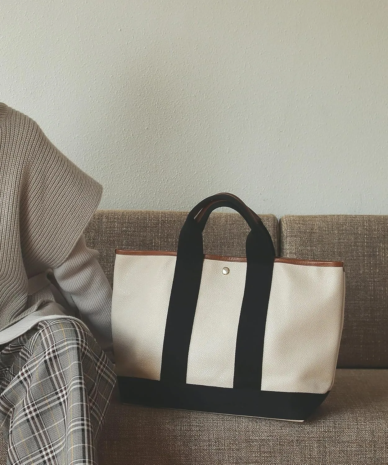 Scotch Grain Neo Leather Lightweight Large Capacity A4 Tote Bag, Made in Japan
